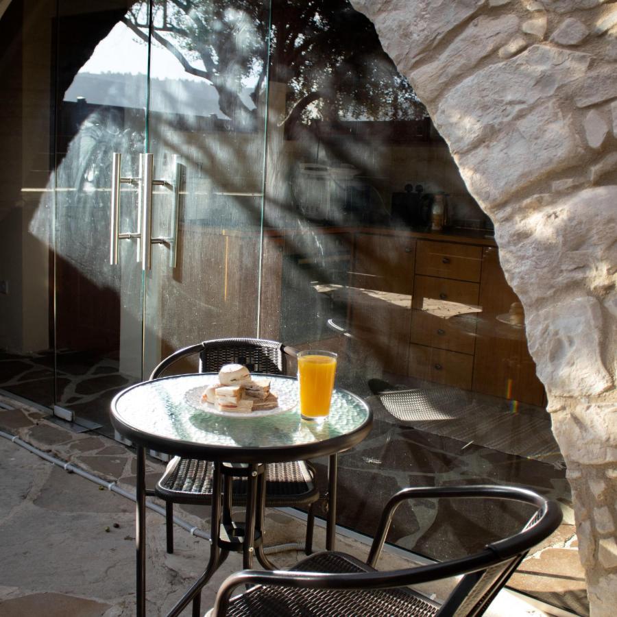 The Stonehouse Suites With Private Bath Spas Лімасол Екстер'єр фото
