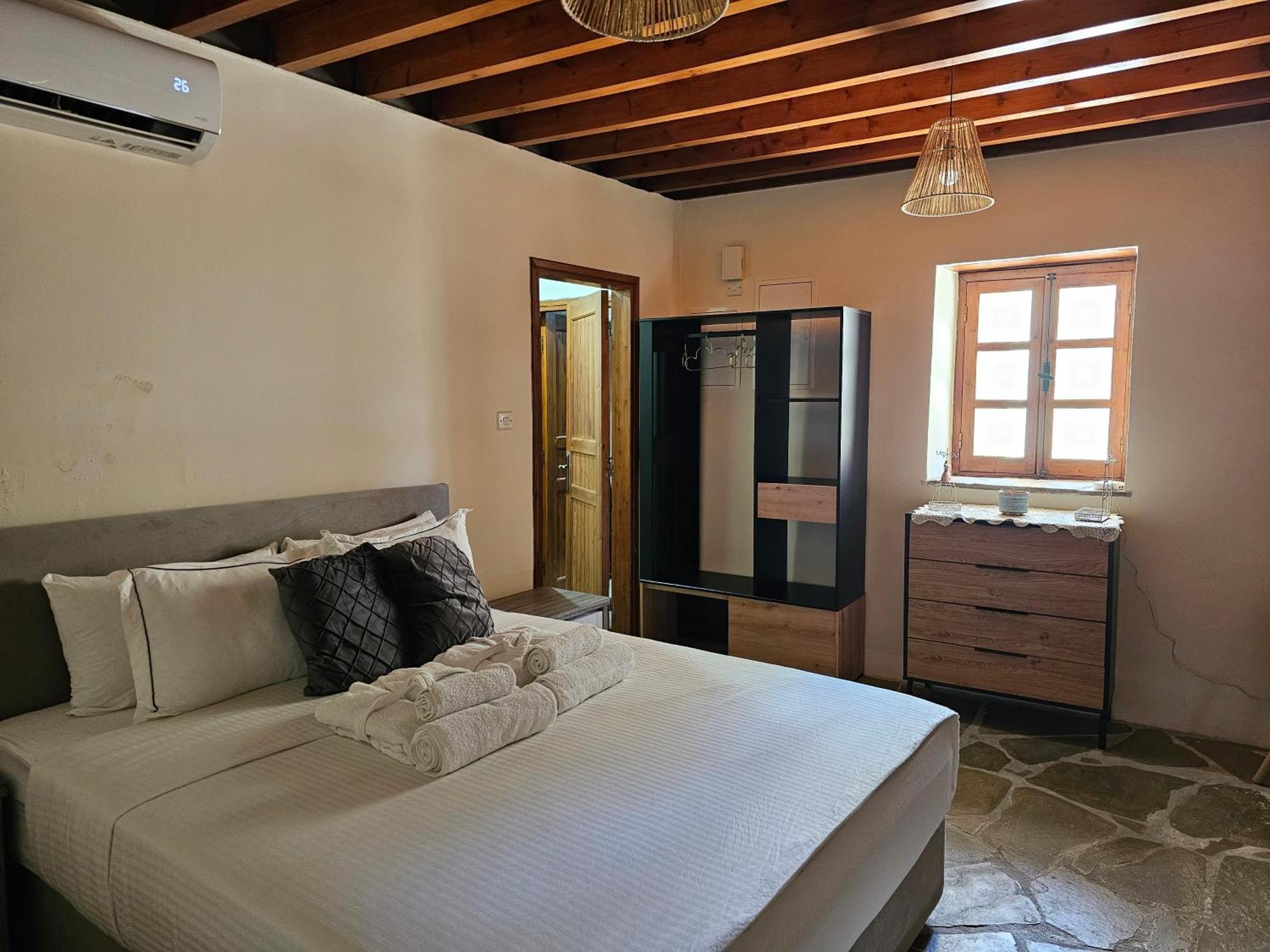 The Stonehouse Suites With Private Bath Spas Лімасол Екстер'єр фото